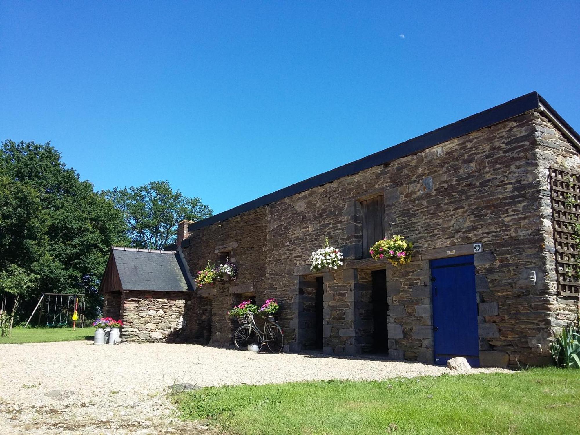 La Petite Grange, La Vieille Ferme Villa Ruffiac  Luaran gambar